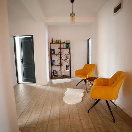 Villa Golden House Banffy *